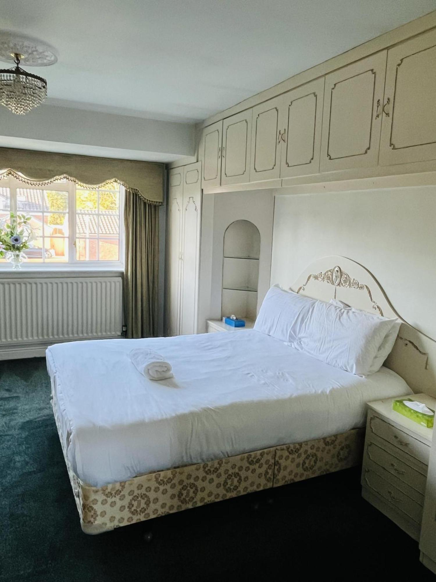 Unwind In Comfort At Cosy Caradus Free Parking Бирмингам Екстериор снимка