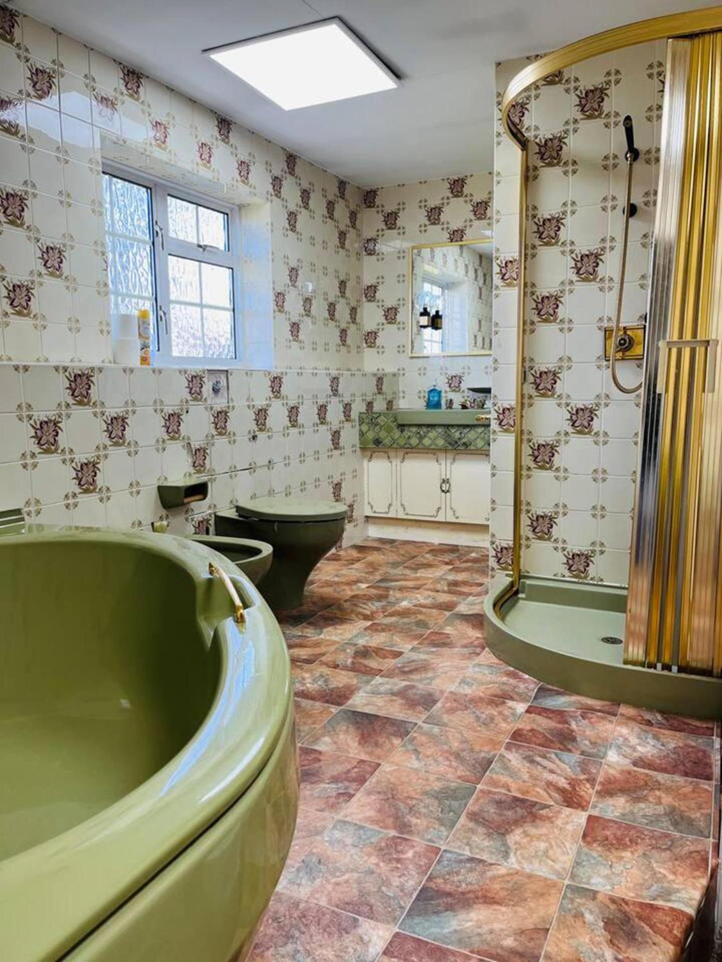 Unwind In Comfort At Cosy Caradus Free Parking Бирмингам Екстериор снимка