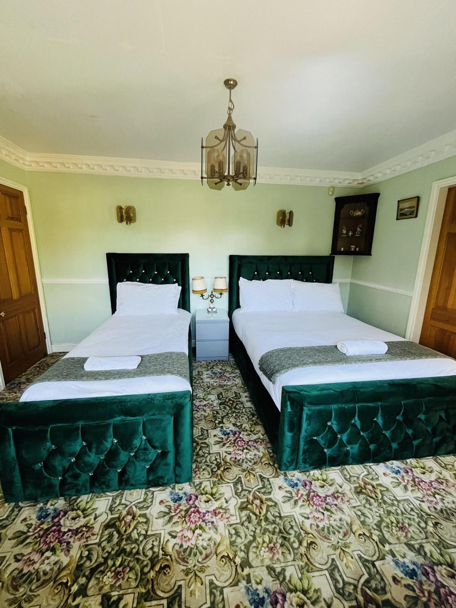 Unwind In Comfort At Cosy Caradus Free Parking Бирмингам Екстериор снимка