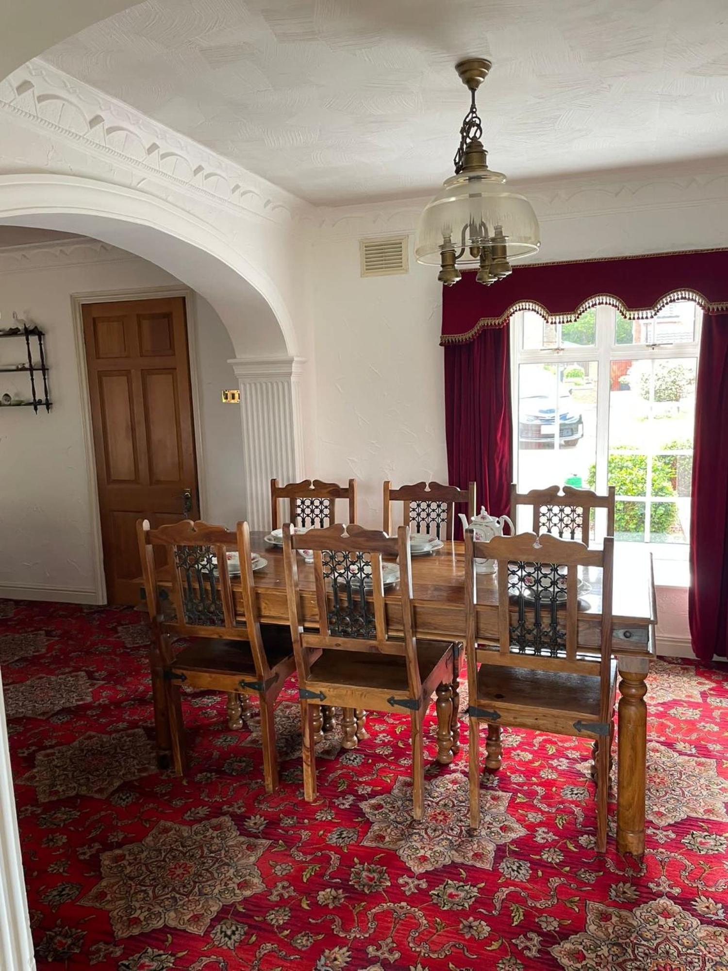 Unwind In Comfort At Cosy Caradus Free Parking Бирмингам Екстериор снимка