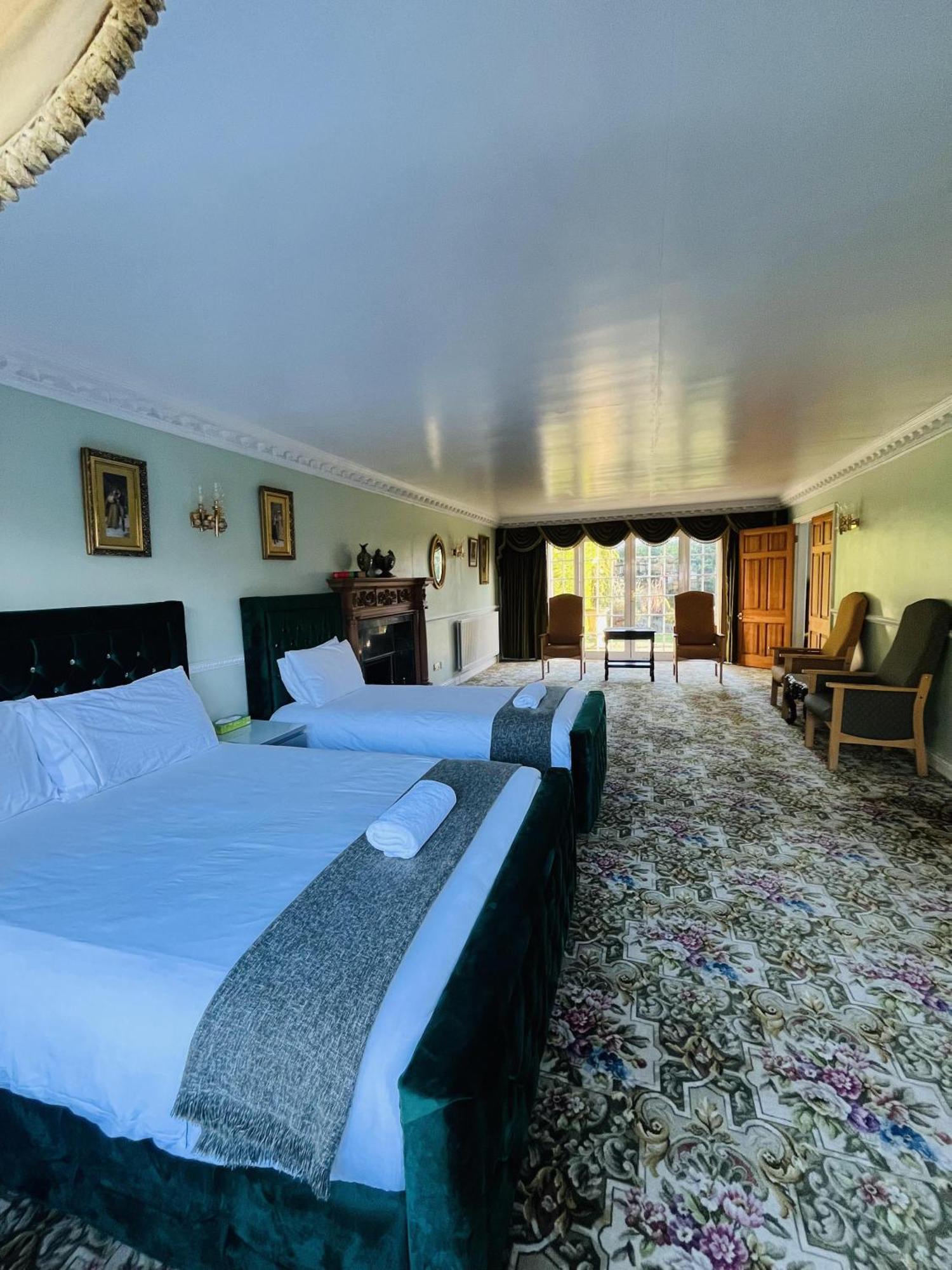 Unwind In Comfort At Cosy Caradus Free Parking Бирмингам Екстериор снимка